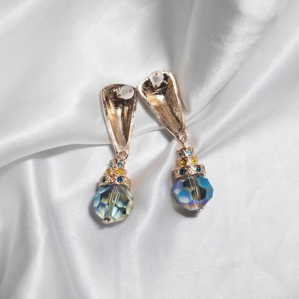 ✨Betsey Johnson Lorel Blue Rhinestone Earrings - Picture 4 of 6